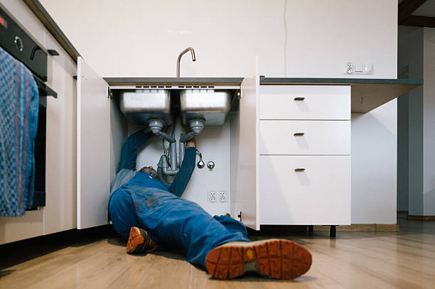 Professional Plumbing technician working in Aberdeen, IN